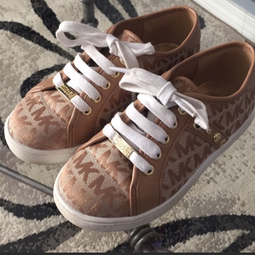 MIchael Kors Toddler Girls size 11
